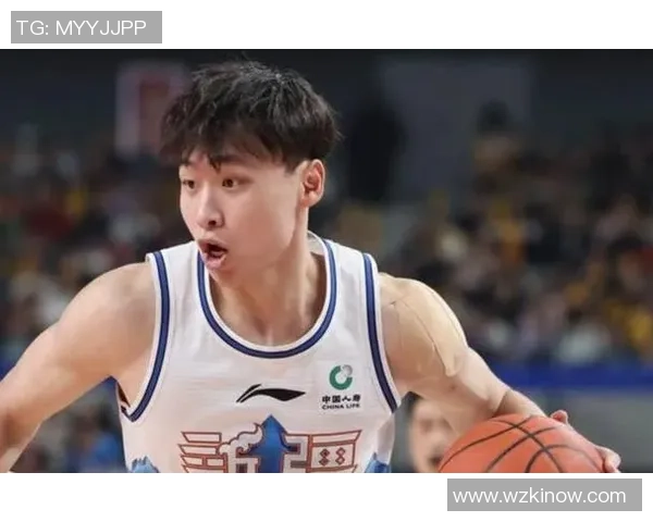 齐麟的崛起与挑战：从新星到篮球赛场的领军人物之路